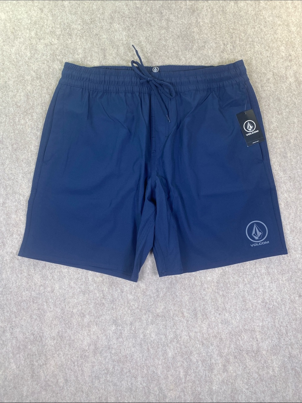 Volcom Manic Solid 7” Navy Blue Boardshorts Swim Trunks Size S NWT